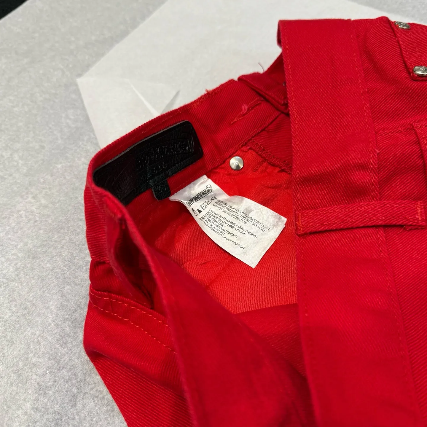 P280 Style number: D372 Chrome Hearts CH limited edition red leather jeans Color: Red Size: S M L